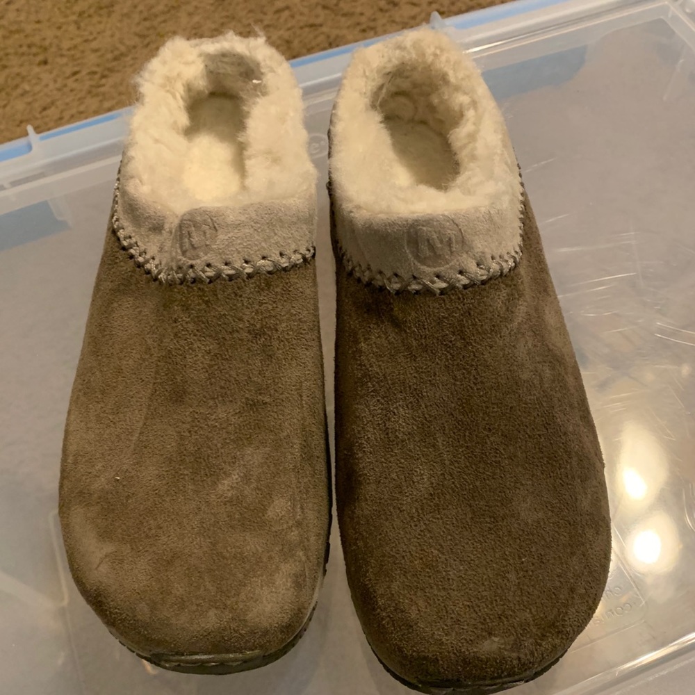 Merrell fleece lined brown mules size 7.5